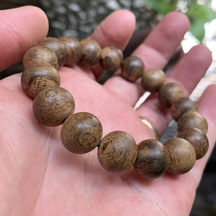 Vòng tay Trầm Hương thumb